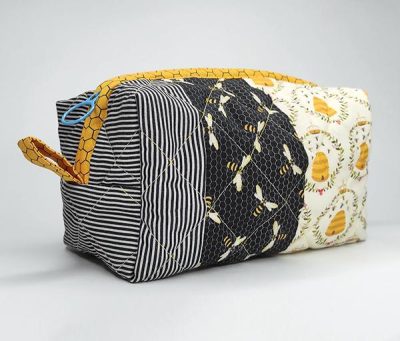 Toaletka, sešita iz bombažnega panela s čebelami Queen Bee